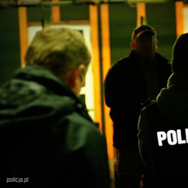 Policjanci szkolą się z antyterrorystami